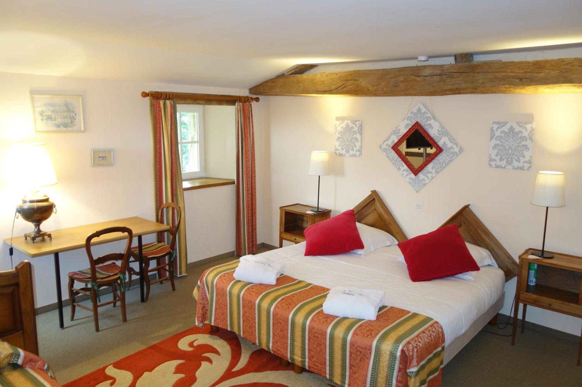 Manoir De Ponsay Vila Chantonnay Quarto foto